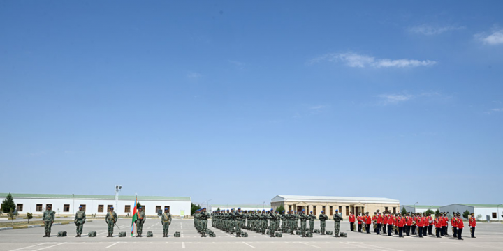 Azerbaijani servicemen to attend military parade in Pakistan