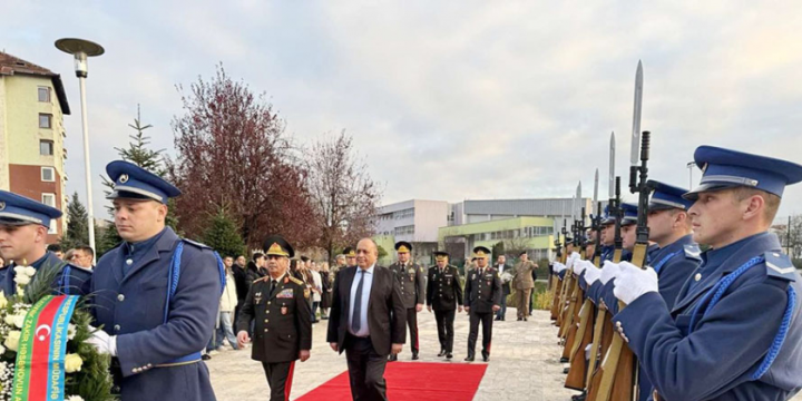 Azerbaijani Defense Minister visits Bosnia and Herzegovina