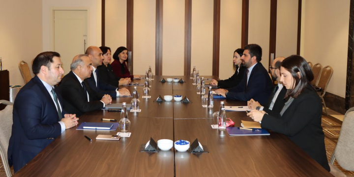 İstanbulda Azərbaycan və Ermənistan parlament nümayəndə heyətləri arasında görüş olub