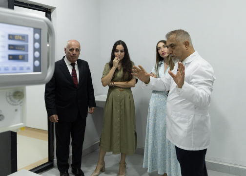 Leyla Əliyeva və Alena Əliyeva Lənkəran Dövlət Universitetinin nəzdində yaradılmış Baytarlıq Klinikası ilə tanış olublar