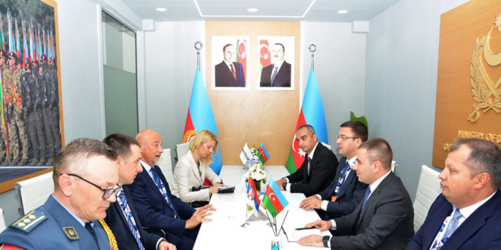 Azerbaijan deputy defense ministers participate in Dubai Airshow 2025