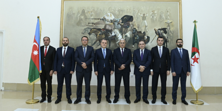 Azerbaijan, Algeria discuss bilateral and multilateral cooperation agenda