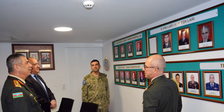 Azərbaycan müdafiə nazirinin Bosniya və Herseqovinaya səfəri davam edir 