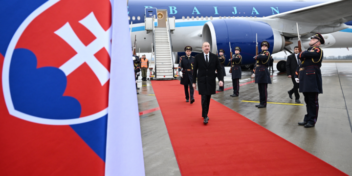 Prezident İlham Əliyev Slovakiyaya rəsmi səfərə gedib