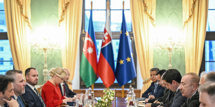 President of Azerbaijan Ilham Aliyev held expanded meeting with President of Slovakia in Bratislava