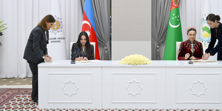 Heydər Əliyev Fondu ilə Qayğıya ehtiyacı olan uşaqlara yardım üzrə xeyriyyə Fondu arasında anlaşma memorandumu imzalanıb