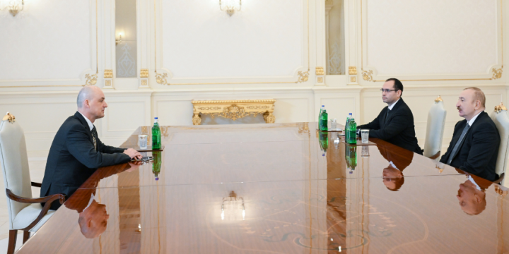 President Ilham Aliyev received President of John Deere for CIS and Central Asia