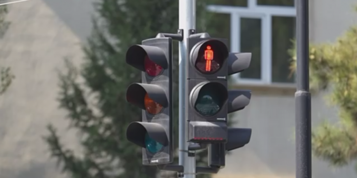 Bakıda ilk dəfə “ağıllı işıqforlar” quraşdırılıb