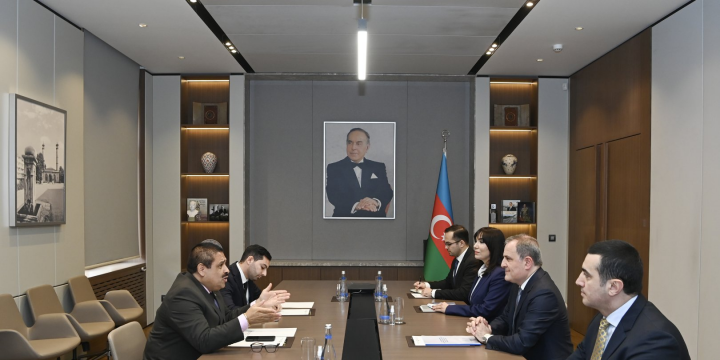 Ceyhun Bayramov Kolumbiyanın ölkəmizdəki səfirini qəbul edib