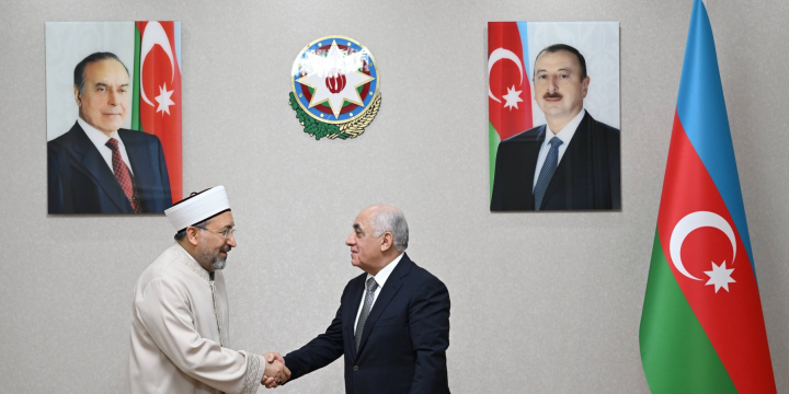 Əli Əsədov Türkiyə Diyanət İşləri İdarəsinin sədri ilə görüşüb