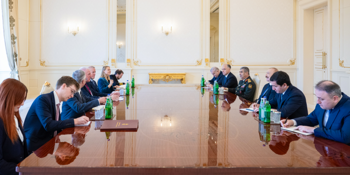 Azərbaycan–Böyük Britaniya arasında hərbi müstəvidə də əməkdaşlığın yeni mərhəsləsi başlanır