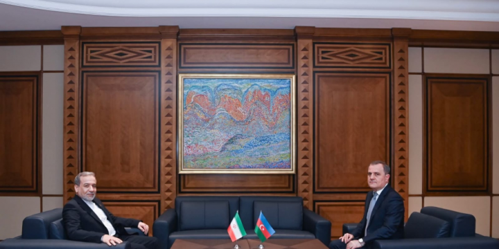 Azerbaijani, Iranian FMs meet in Baku