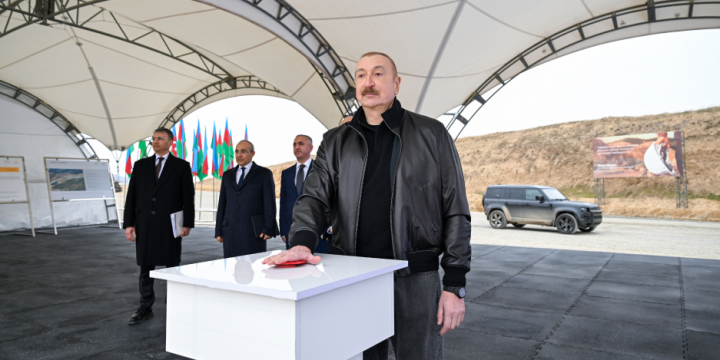 Prezident İlham Əliyev Ağdərənin Canyataq kəndində “Dəmirli” Filiz Emalı Kompleksinin fəaliyyəti ilə tanış olub