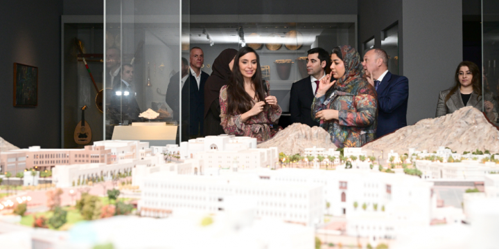 Vice-President of Heydar Aliyev Foundation Leyla Aliyeva tours Oman National Museum and Muttrah Souq in Muscat