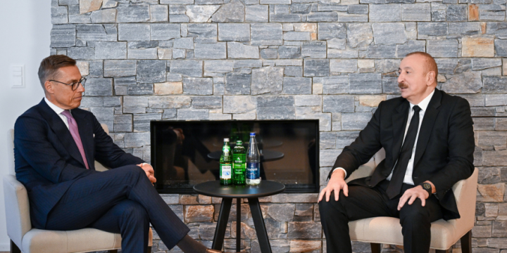 Prezident İlham Əliyev Davosda Finlandiya Prezidenti ilə görüşüb