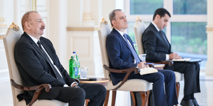 Prezident İlham Əliyev İndoneziya Prezidentini Azərbaycana səfərə dəvət edib