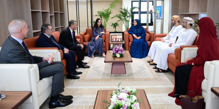 Heydər Əliyev Fondunun vitse-prezidenti Leyla Əliyeva Maskatda Omanın Kiçik və Orta Müəssisələrin İnkişafı Qurumunun sədri ilə görüşüb