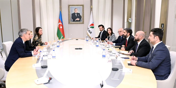 “Abşeron” yatağının tammiqyaslı işlənməsi istiqamətində atılan addımlar müzakirə edilib