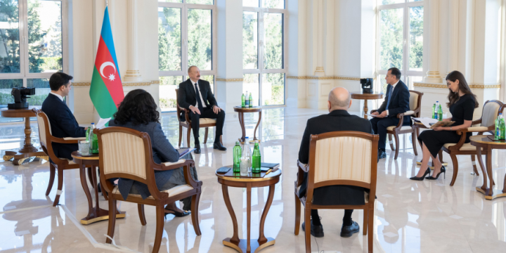 Prezident İlham Əliyev yerli televiziya kanallarına müsahibə verib