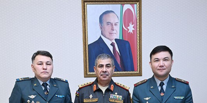Azerbaijan Minister of Defense receives Kazakhstan’s new military attaché