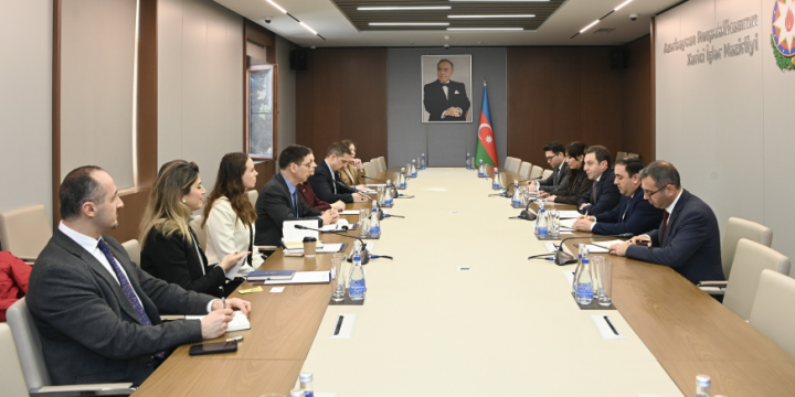 Azərbaycanla ABŞ arasında iqtisadi əməkdaşlığın perspektivləri müzakirə olunub