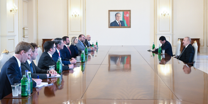 Azərbaycan Prezidenti İlham Əliyev ABŞ nümayəndə heyətini qəbul edib