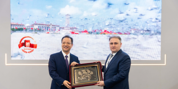 Müdafiə sənayesi naziri “World Defence Show 2026” sərgisində bir sıra görüşlər keçirib