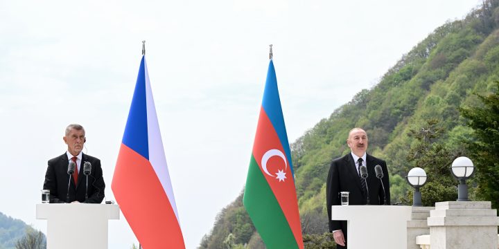 Prezident İlham Əliyev və Çexiyanın Baş naziri Andrey Babiş mətbuata bəyanatlarla çıxış ediblər