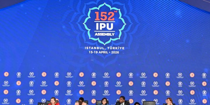 Sahibə Qafarova İstanbulda keçirilən müzakirələrə sədrlik edib