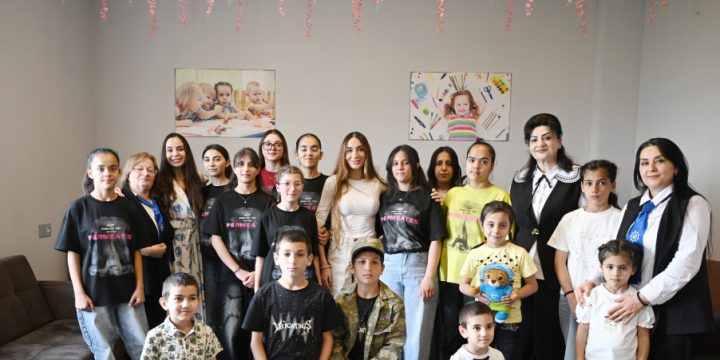 Leyla Əliyeva və Arzu Əliyeva Şəkidə uşaq evi sosial xidmət müəssisəsində olublar