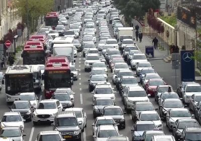 Bakıda bəzi küçələrdə sıxlıq problemi aradan qaldırıldı