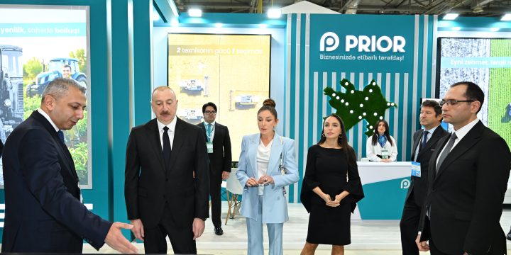 Prezident İlham Əliyev və Birinci xanım Mehriban Əliyeva sərgilər ilə tanış olublar