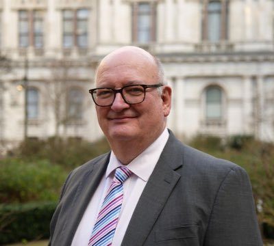 Böyük Britaniyanın yeni səfiri Azərbaycana gəlib