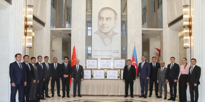 Heydər Əliyev Fondu Çində xüsusi qayğıya ehtiyacı olan uşaqlar üçün xeyriyyə tədbiri təşkil edib – FOTOLAR