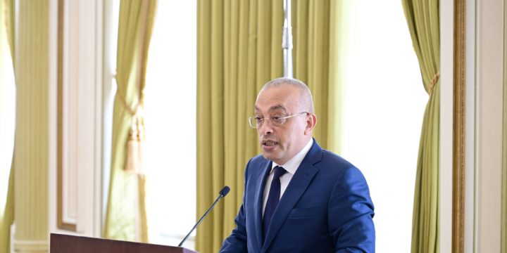 Zaur Mikayılov: “500 min hektara yaxın ərazidə suvarma sistemləri yaxşılaşdırılacaq”