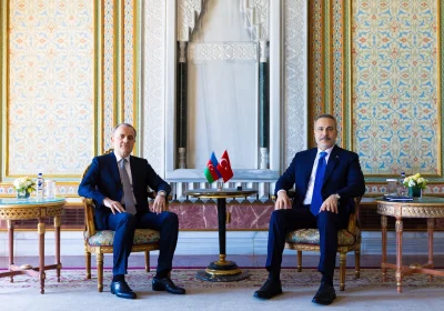 Ceyhun Bayramov İstanbulda Hakan Fidanla görüşüb