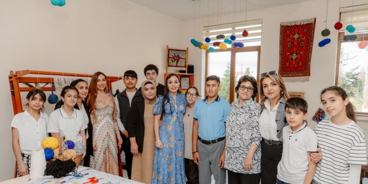 Leyla Əliyeva və Arzu Əliyeva 11 nömrəli inteqrasiya təlimli internat tipli ümumtəhsil məktəbində olublar